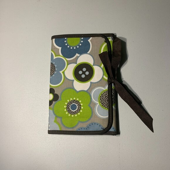 THIRTY-ONE Fold It Up Organizer Fold & Go Trifold Notebook in Awesome Blossom - Picture 1 of 6